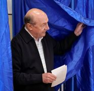 Traian Băsescu vrea să redevină moldovean. De ce i-a retras, în 2017, Igor Dodon cetățenia